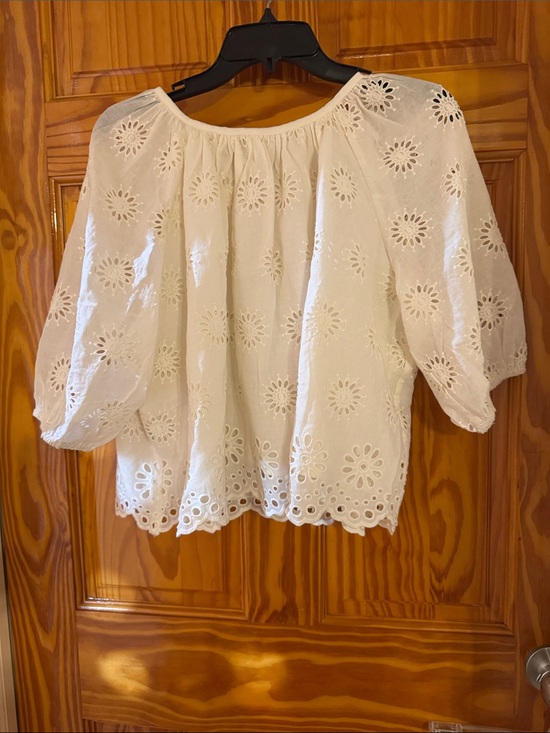 INDUSTRY Tops - Women's White Eyelet Peasant Blouse - Feminine Puff Sleeve Top